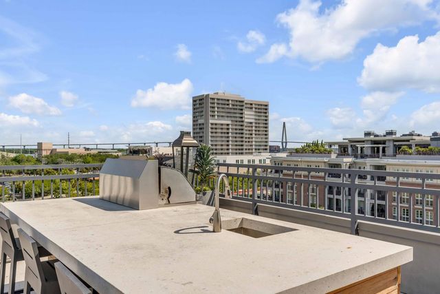 5 Gadsdenboro Street Apt 405, Charleston, SC 29401