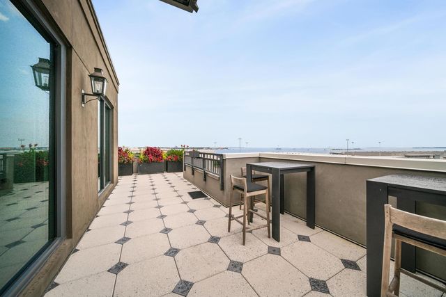 5 Gadsdenboro Street Apt 405, Charleston, SC 29401