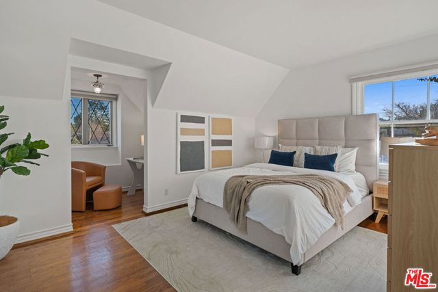 23643 Califa Street, Woodland Hills, CA 91367