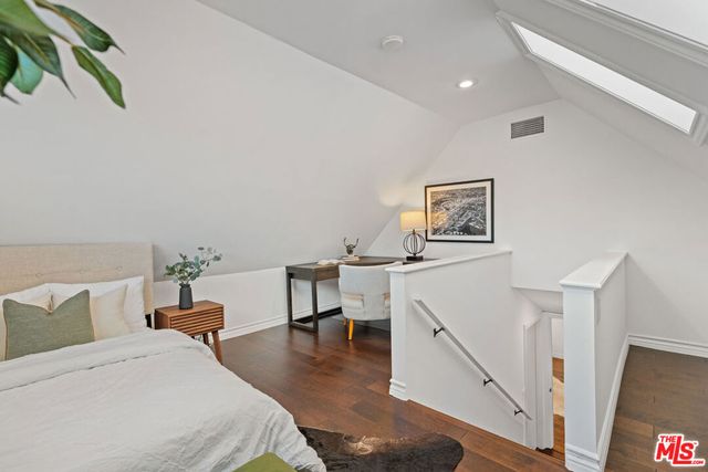 23643 Califa Street, Woodland Hills, CA 91367