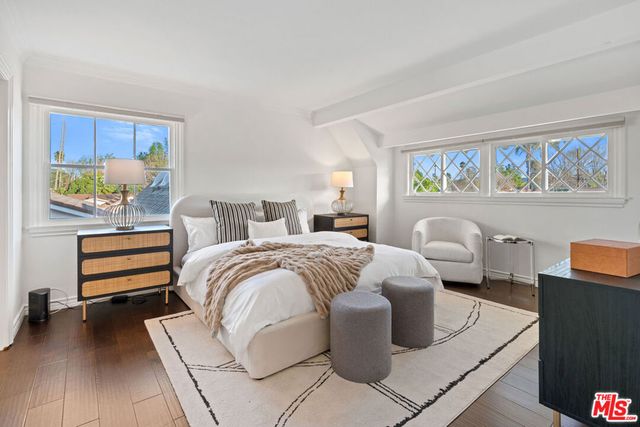 23643 Califa Street, Woodland Hills, CA 91367