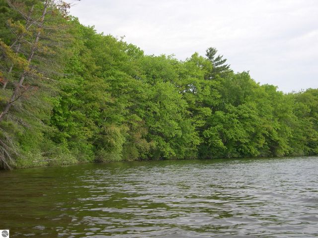 1565 Edgewater Ridge, Traverse City, MI 49684