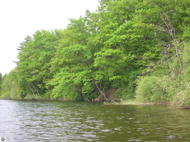 1565 Edgewater Ridge, Traverse City, MI 49684