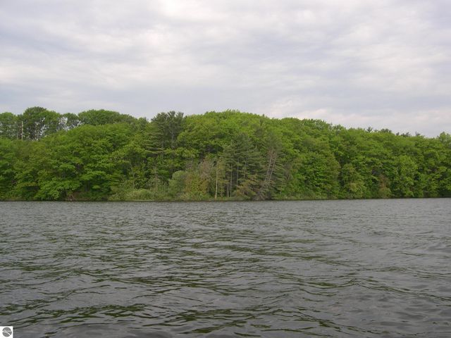 1565 Edgewater Ridge, Traverse City, MI 49684