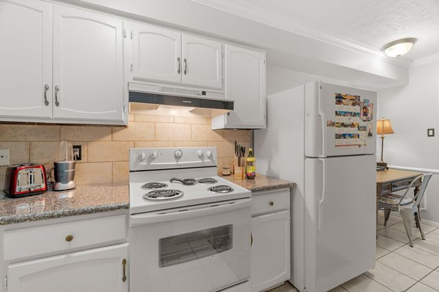 355 N Post Oak Lane 742, Houston, TX 77024