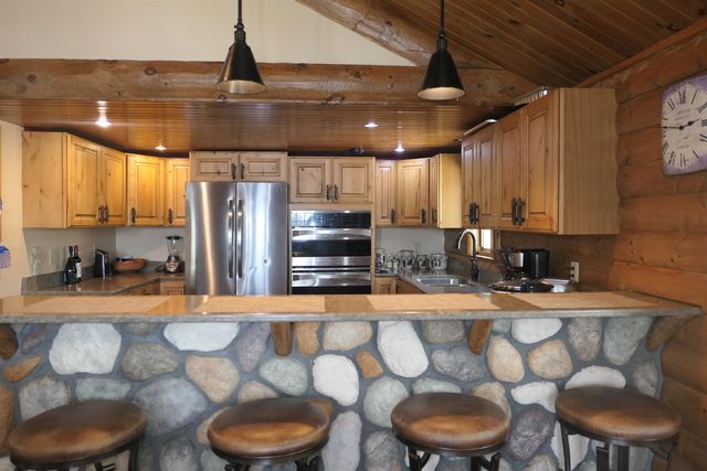 6480 W Lake Shore, Remus, MI 49340