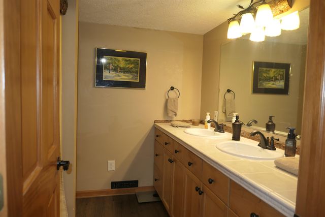 6480 W Lake Shore, Remus, MI 49340