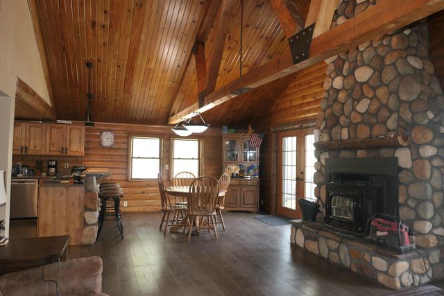 6480 W Lake Shore, Remus, MI 49340