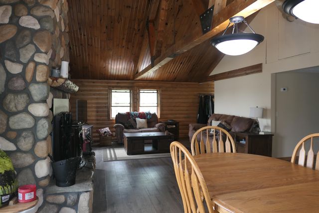 6480 W Lake Shore, Remus, MI 49340