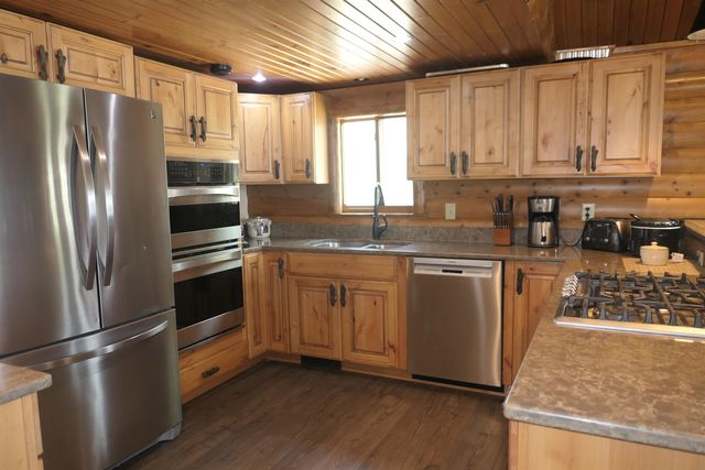 6480 W Lake Shore, Remus, MI 49340