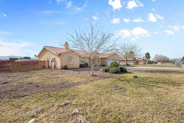15833 Sago Road, Apple Valley, CA 92307