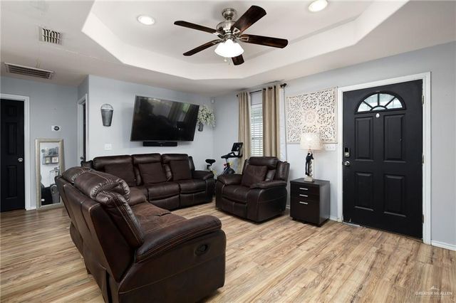 7008 Magdalena Circle S, Edinburg, TX 78542