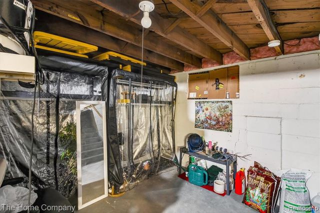 1214 Lincoln Avenue, Lincoln Park, MI 48146