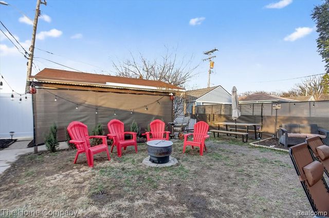 1214 Lincoln Avenue, Lincoln Park, MI 48146