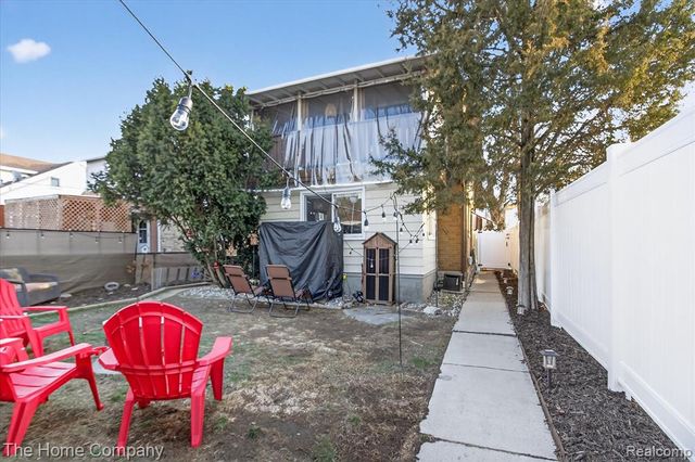 1214 Lincoln Avenue, Lincoln Park, MI 48146