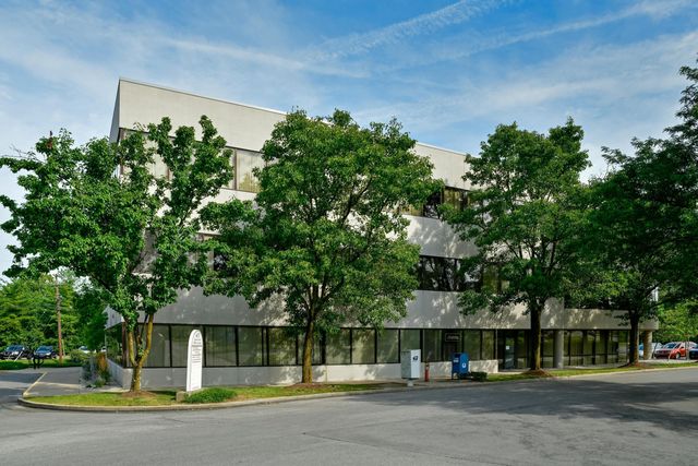 4071 Tates Creek Centre Drive 204, Lexington, KY 40517