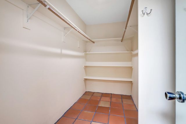 4412 De La Cruz NW, Albuquerque, NM 87107