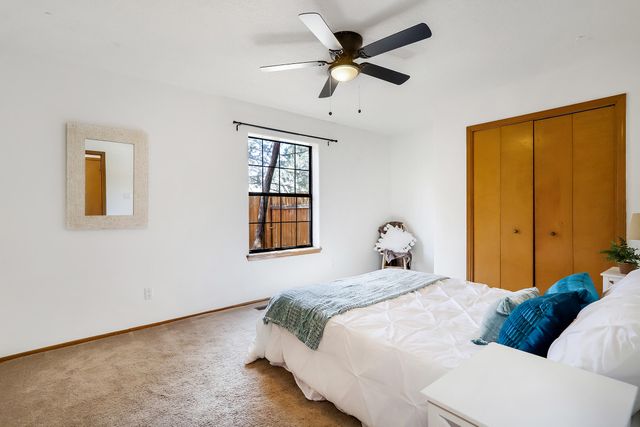 4412 De La Cruz NW, Albuquerque, NM 87107