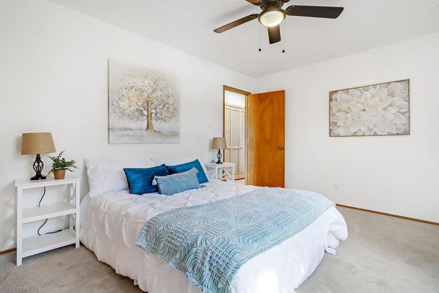 4412 De La Cruz NW, Albuquerque, NM 87107