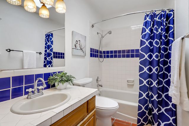 4412 De La Cruz NW, Albuquerque, NM 87107