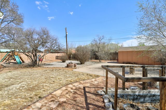 4412 De La Cruz NW, Albuquerque, NM 87107