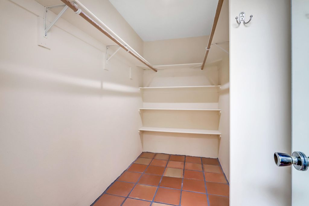 Image 19 of property listing at 4412 De La Cruz NW, Albuquerque, NM 87107