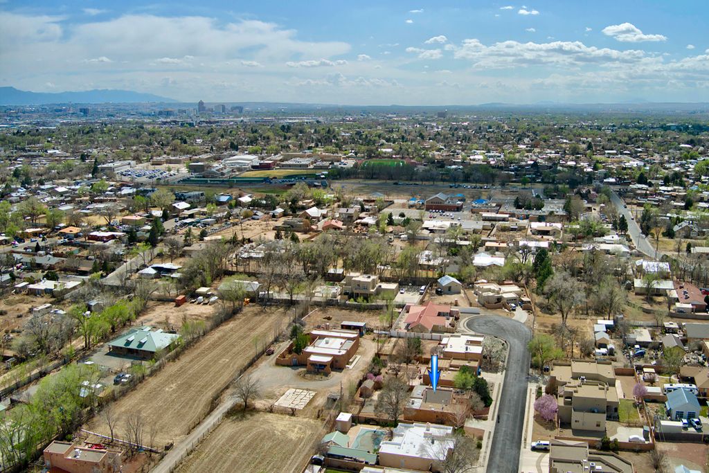 Image 36 of property listing at 4412 De La Cruz NW, Albuquerque, NM 87107