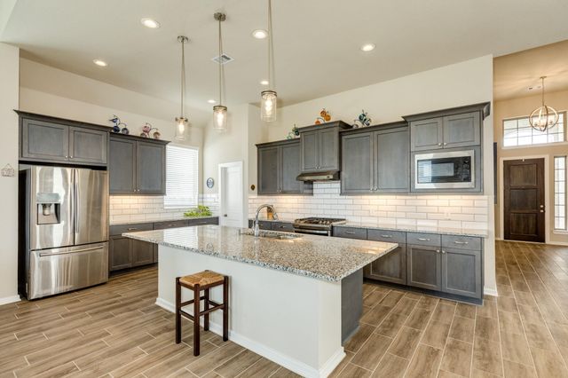 12917 Ocean Breeze Lane, La Marque, TX 77568