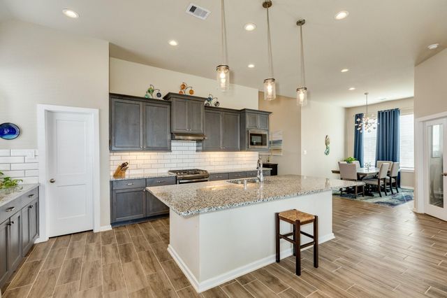 12917 Ocean Breeze Lane, La Marque, TX 77568
