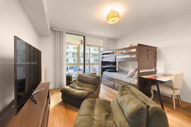 5401 Collins Ave 102, Miami Beach, FL 33140