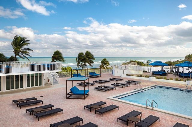 5401 Collins Ave 102, Miami Beach, FL 33140