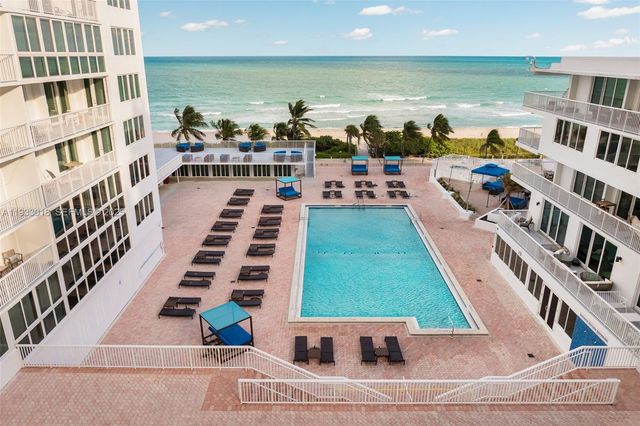 5401 Collins Ave 102, Miami Beach, FL 33140