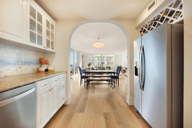 5401 Collins Ave 102, Miami Beach, FL 33140