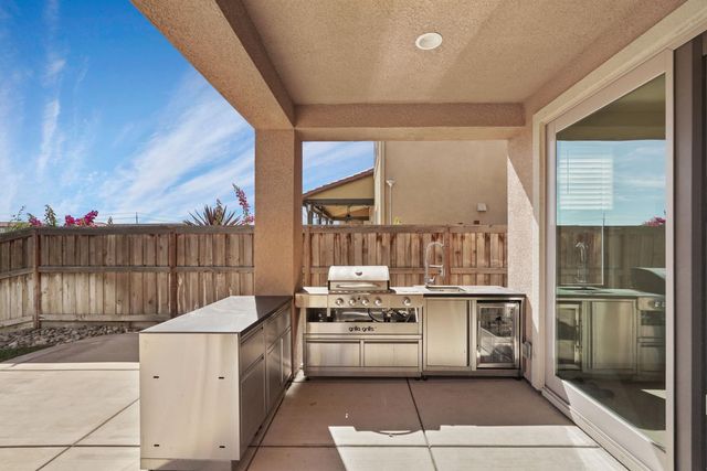 3821 Castellina Way, Manteca, CA 95337