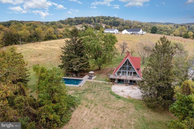 580 S KRALLTOWN RD, Wellsville, PA 17365