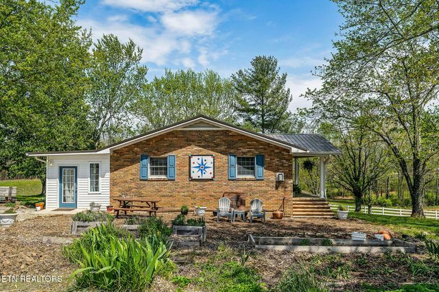 698 Maynard Rd Rd, Crossville, TN 38571