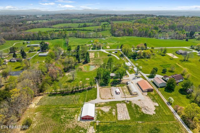 698 Maynard Rd Rd, Crossville, TN 38571