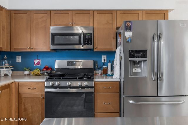 698 Maynard Rd Rd, Crossville, TN 38571