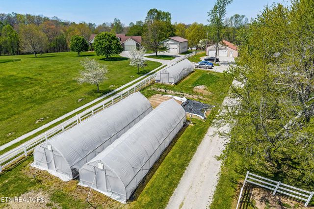 698 Maynard Rd Rd, Crossville, TN 38571