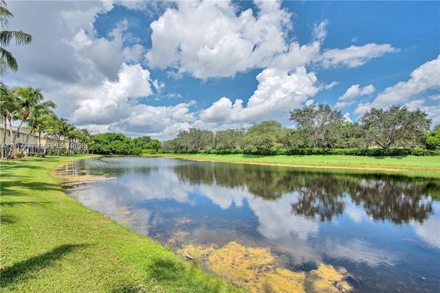 2434 Cordoba Bnd 2434, Weston, FL 33327