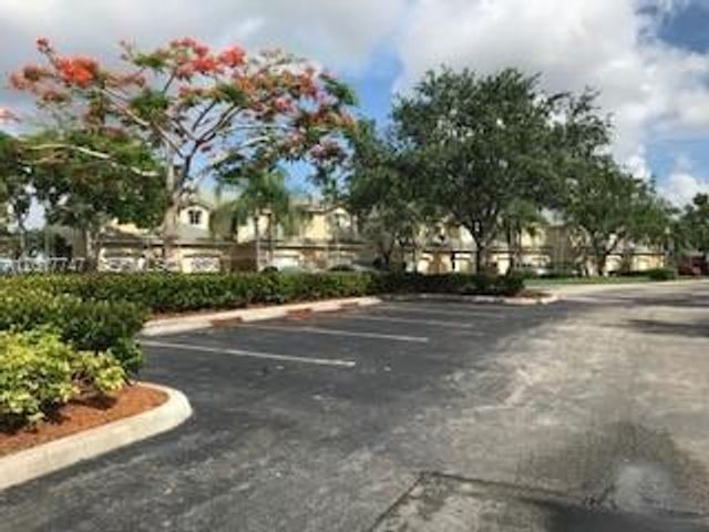 2434 Cordoba Bnd 2434, Weston, FL 33327