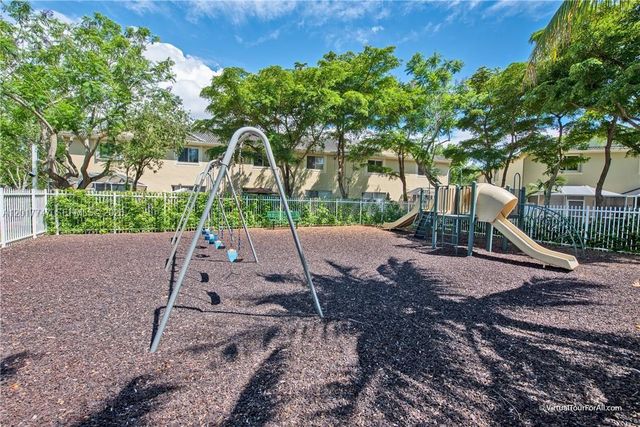 2434 Cordoba Bnd 2434, Weston, FL 33327