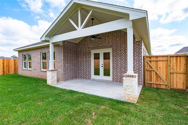 3926 Bur Oak Drive, Santa Fe, TX 77517