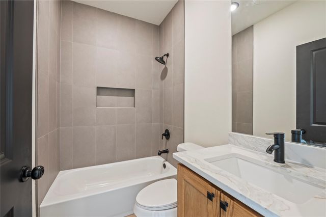 3926 Bur Oak Drive, Santa Fe, TX 77517