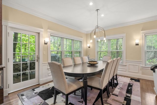 113 Carlisle St 113, Newton, MA 02459