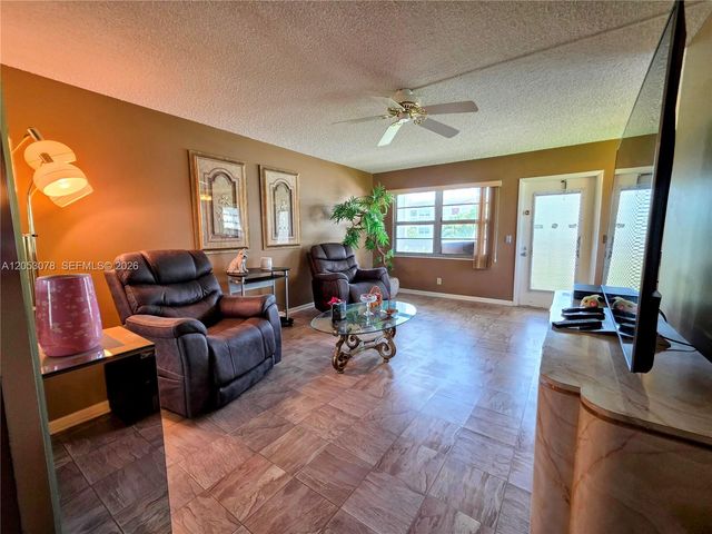 529 Fanshaw M 529, Boca Raton, FL 33434