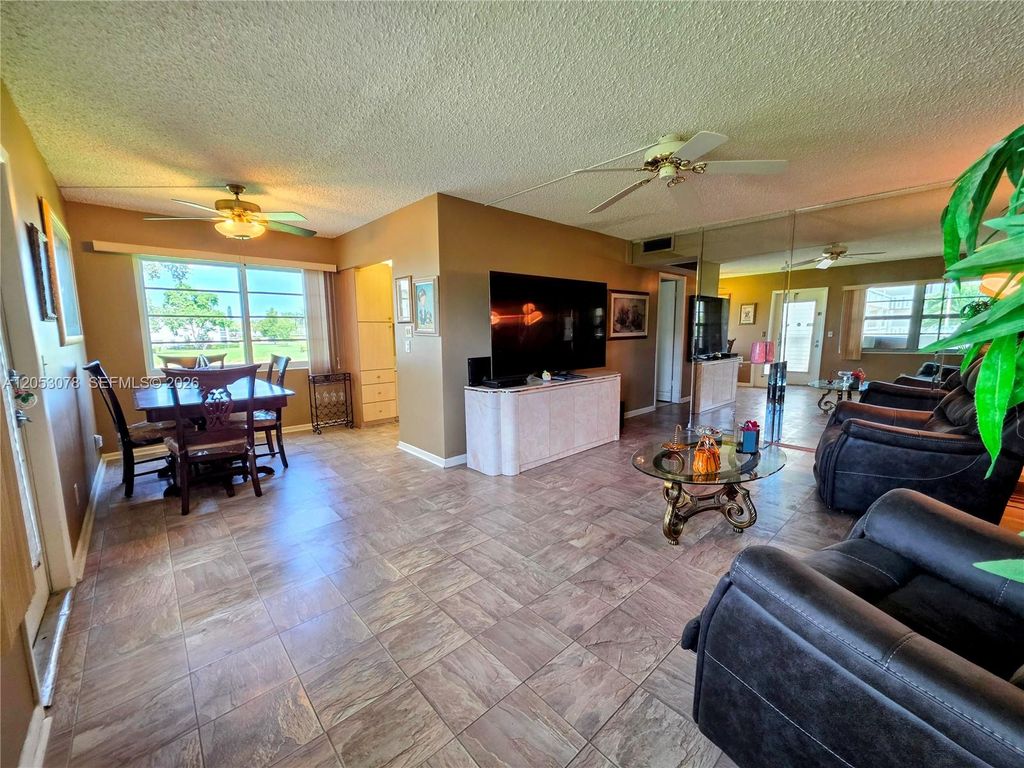 529 Fanshaw M 529, Boca Raton, FL 33434