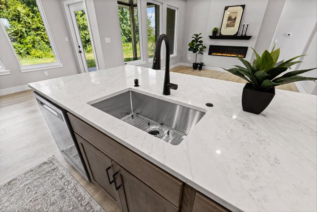 6020 KESTREL LP, Columbia, MO 65202