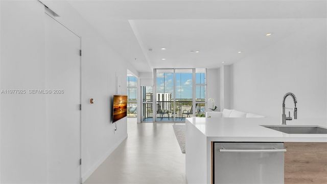 3301 NE 1st Ave H1711, Miami, FL 33137