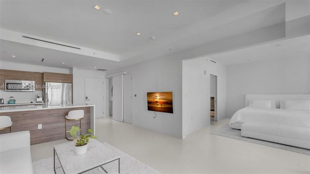 3301 NE 1st Ave H1711, Miami, FL 33137